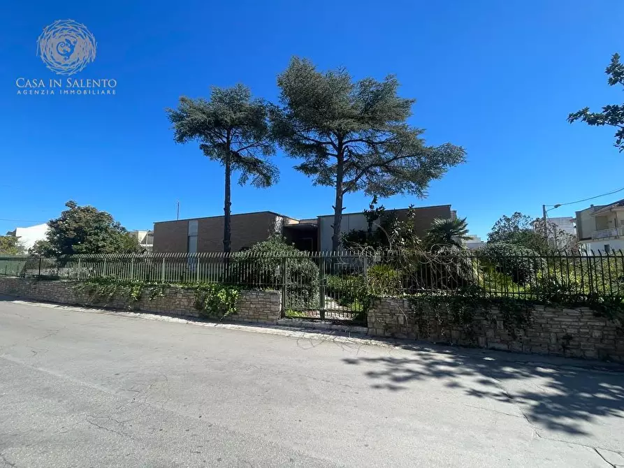 Immagine 36 di Villa in vendita  a Tricase
