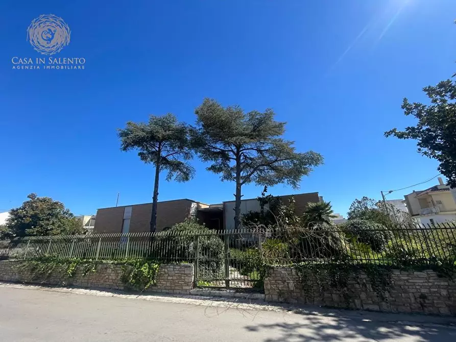 Immagine 33 di Villa in vendita  a Tricase