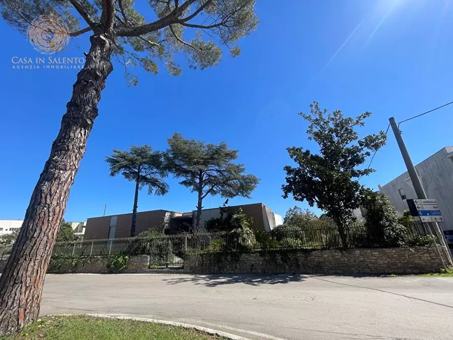 Immagine 37 di Villa in vendita  a Tricase