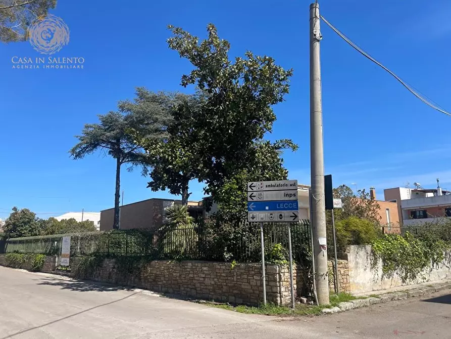Immagine 42 di Villa in vendita  a Tricase