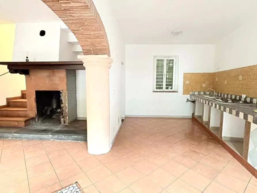 Immagine 4 di Terratetto in vendita  a Lucca