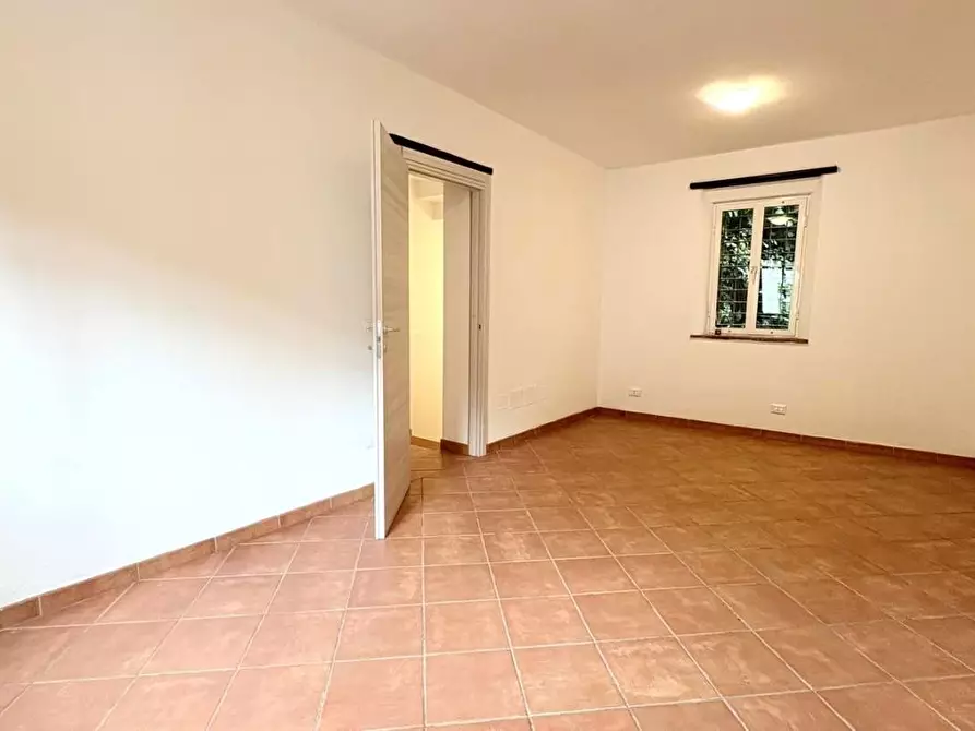 Immagine 21 di Terratetto in vendita  a Lucca
