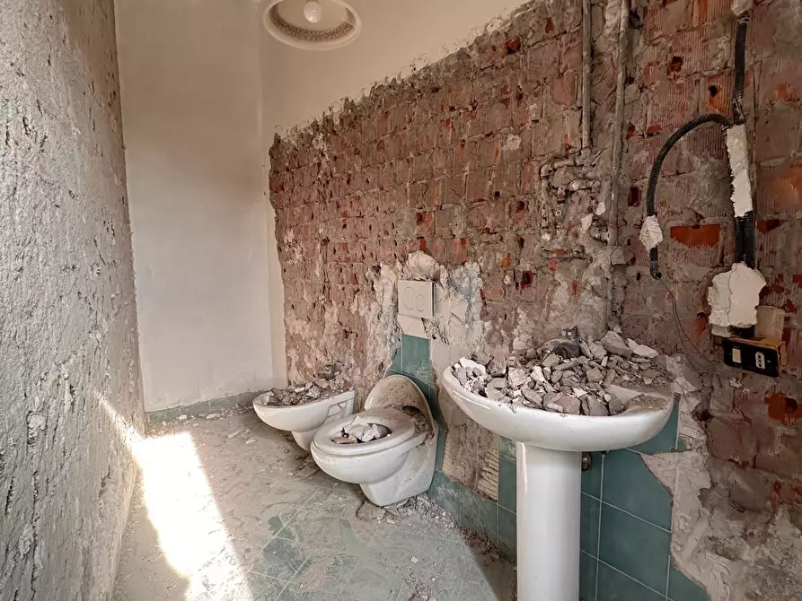 Immagine 15 di Terratetto in vendita  a Cascina