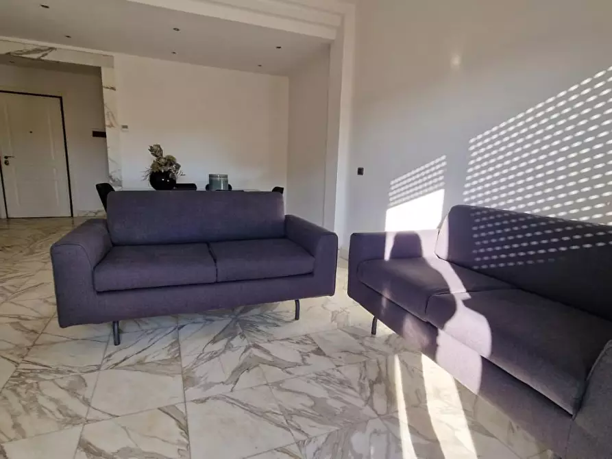 Immagine 11 di Appartamento in vendita  a Carrara