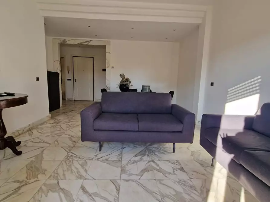 Immagine 4 di Appartamento in vendita  a Carrara