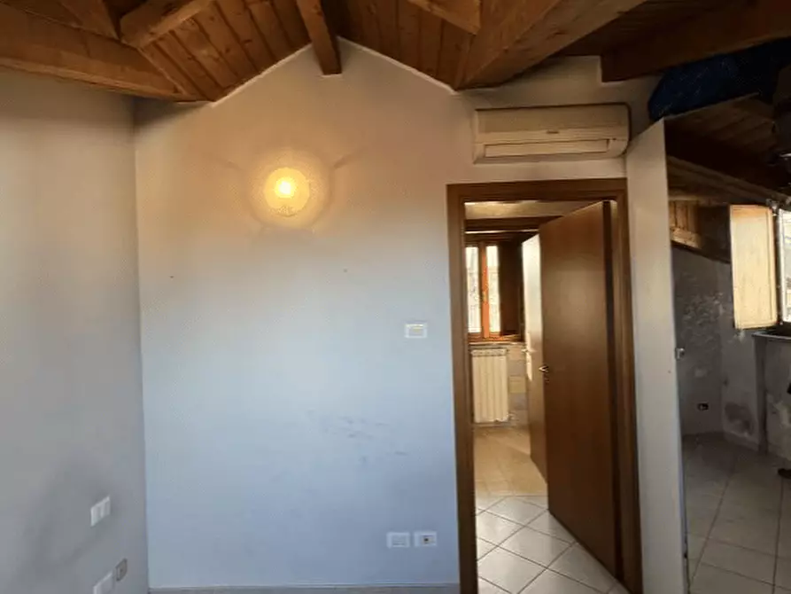 Immagine 23 di Appartamento in vendita  a Milano