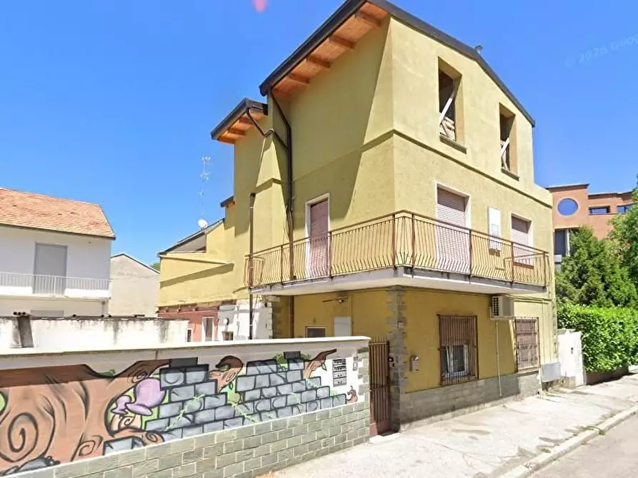 Immagine 2 di Appartamento in vendita  a Varedo