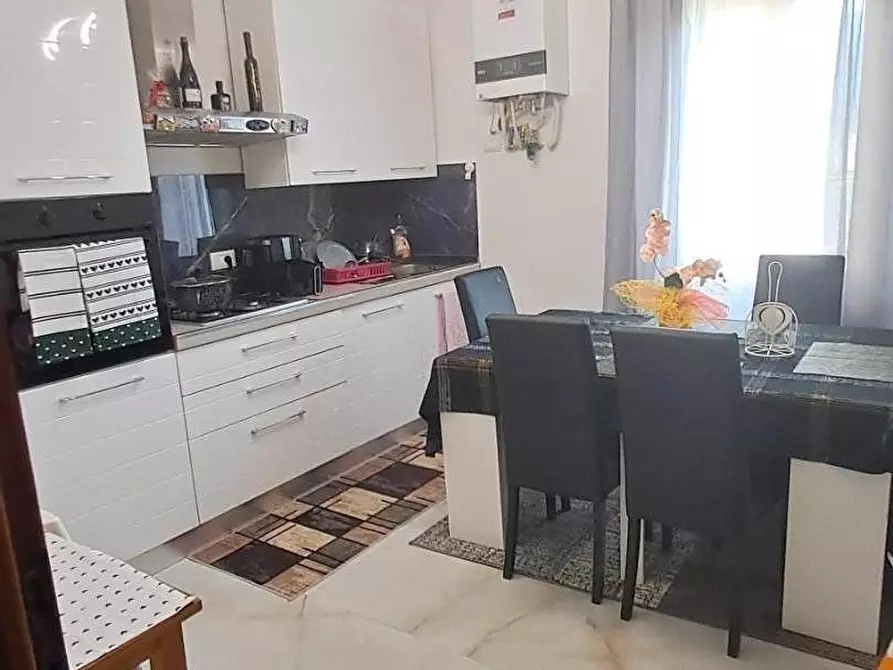 Immagine 1 di Mansarda in vendita  a Cascina