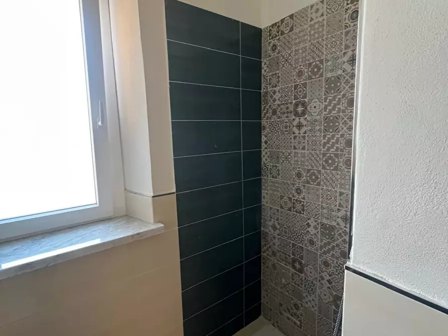 Immagine 13 di Appartamento in vendita  a Sarzana