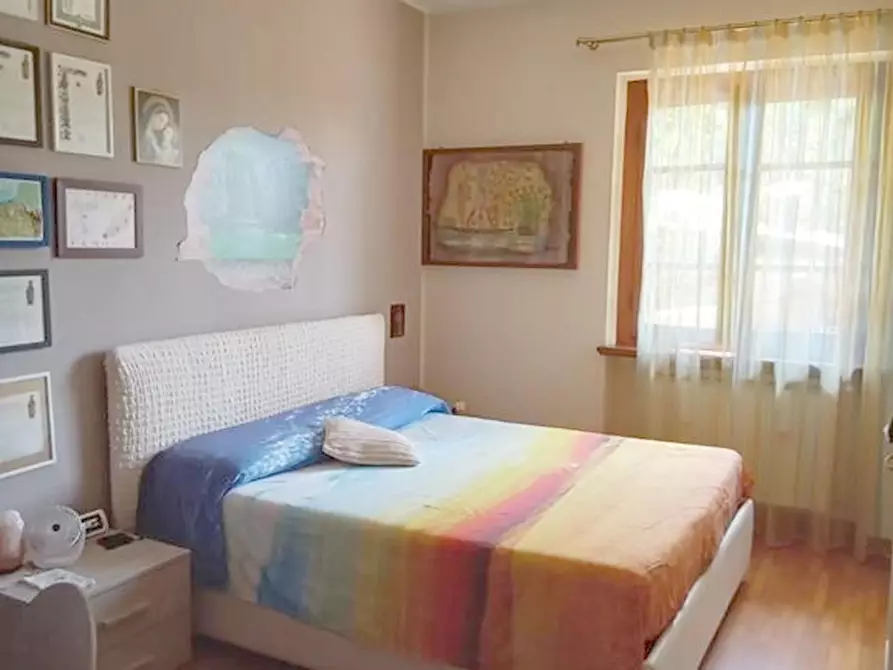 Immagine 39 di Villa in vendita  a Massarosa