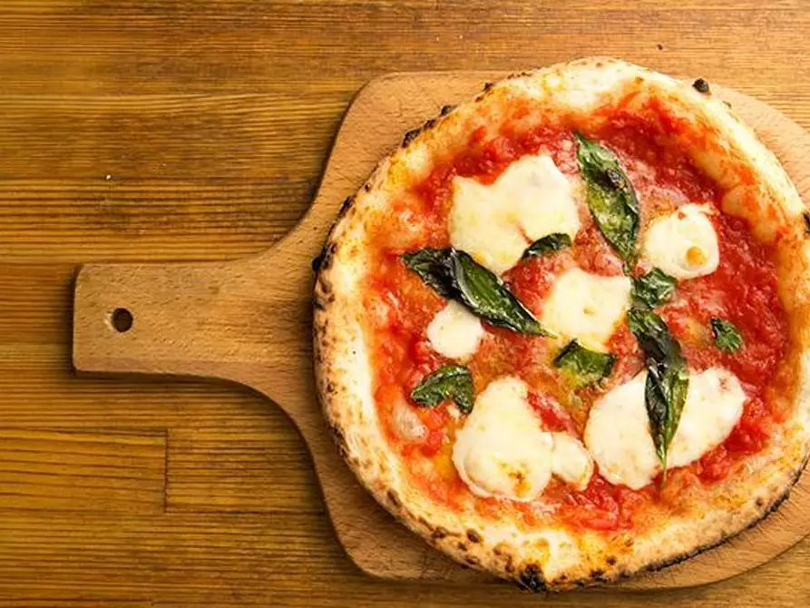 Immagine 4 di Bar / Ristorante in vendita  a Pisa