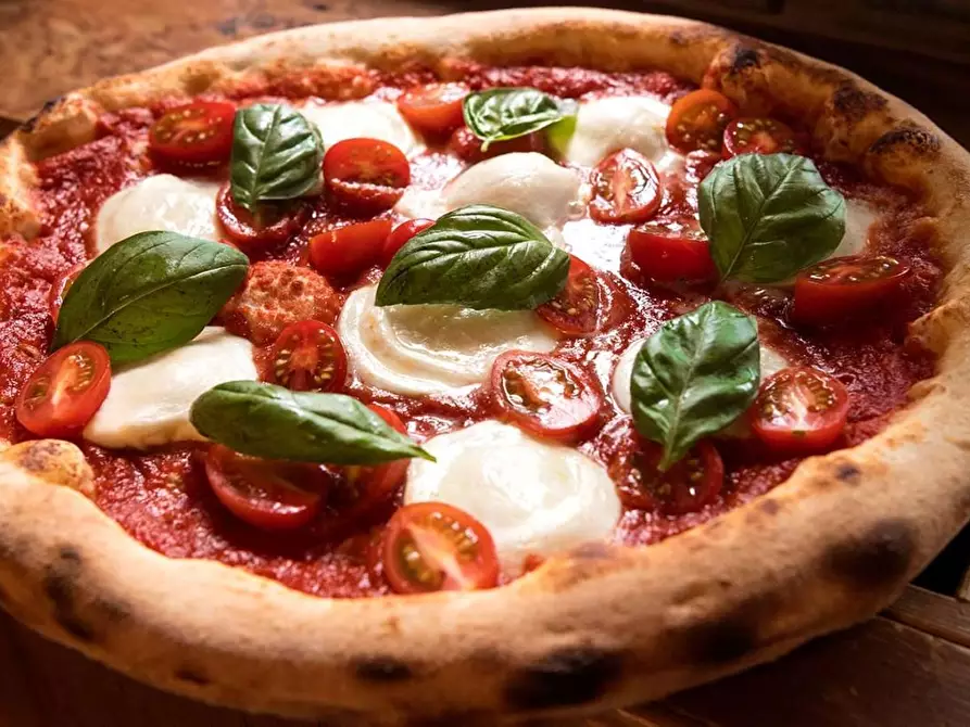 Immagine 3 di Bar / Ristorante in vendita  a Pisa