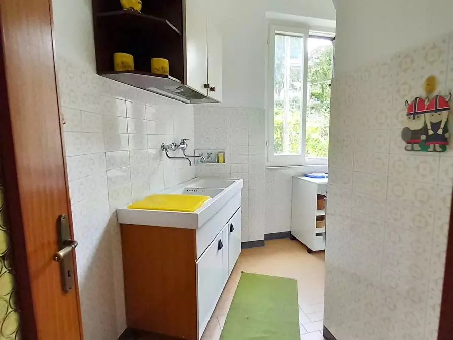 Immagine 16 di Porzione di casa in vendita  a Carrara