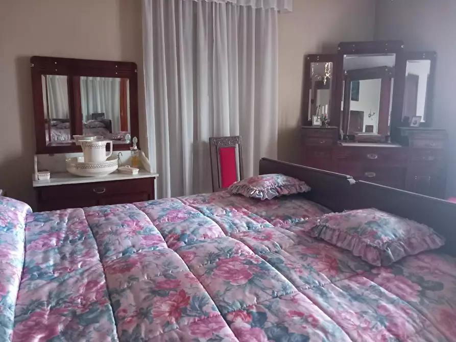 Immagine 10 di Porzione di casa in vendita  a Carrara