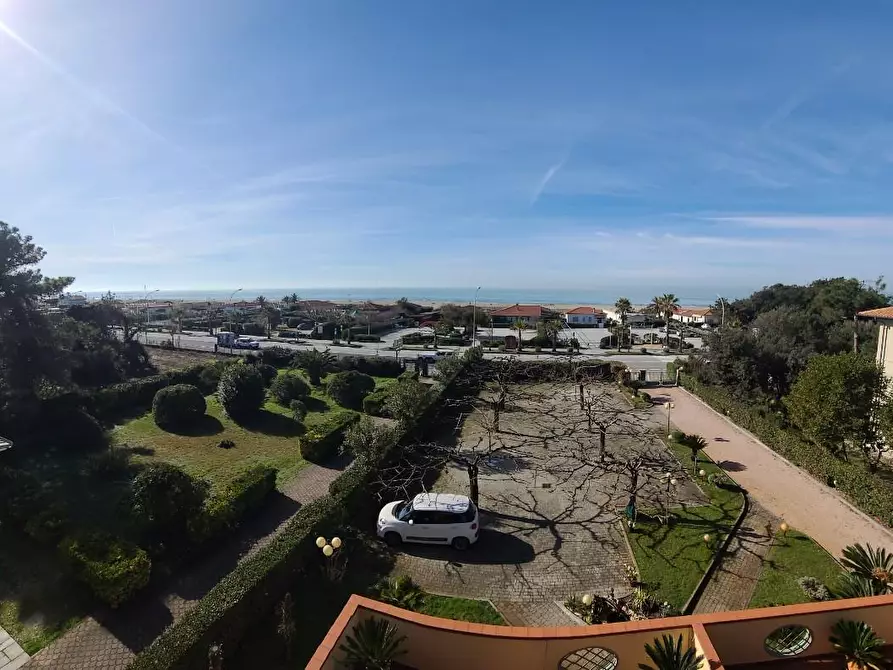 Immagine 1 di Mansarda in vendita  a Pietrasanta