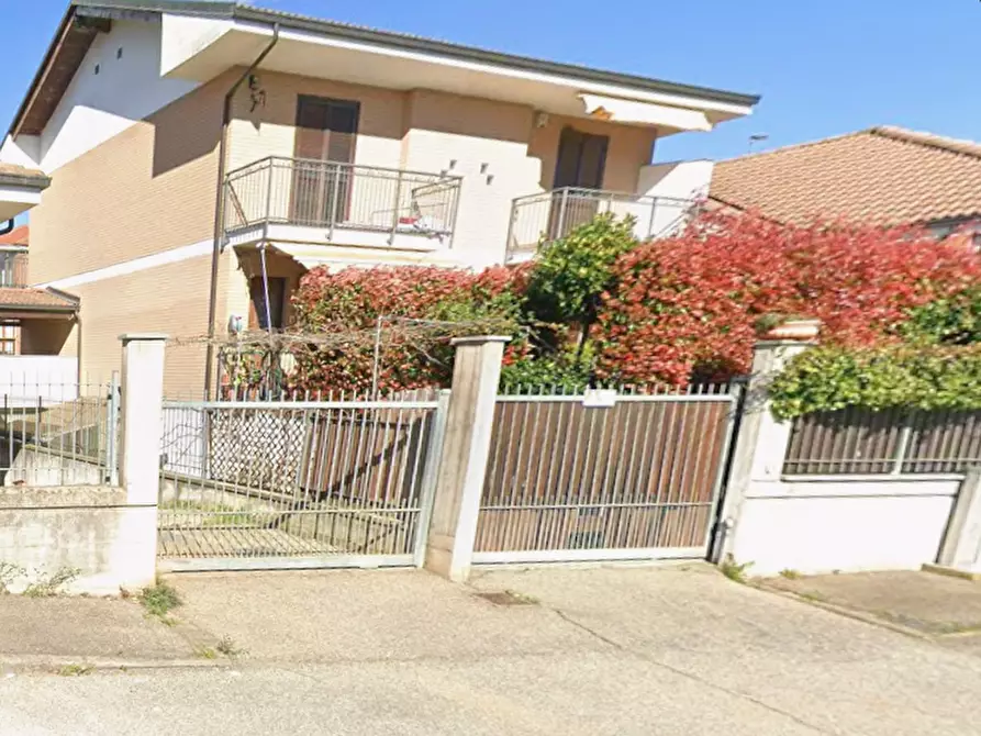 Immagine 1 di Casa bifamiliare in vendita  a Volvera