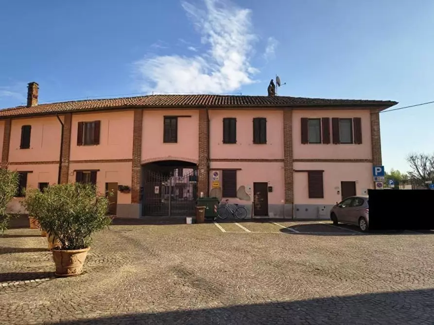 Immagine 1 di Appartamento in vendita  a Rosate