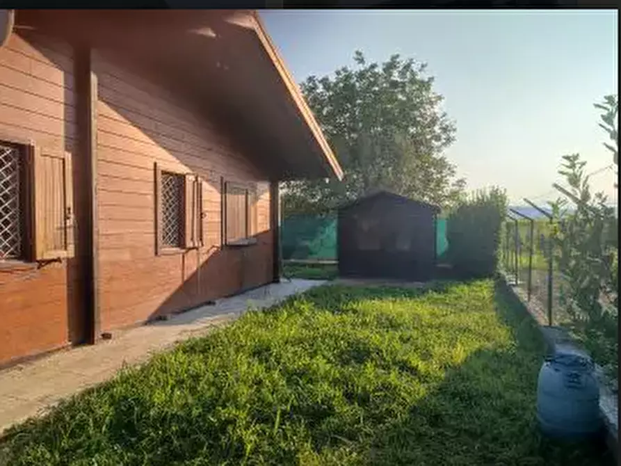 Immagine 16 di Villetta a schiera in vendita  a Strambino