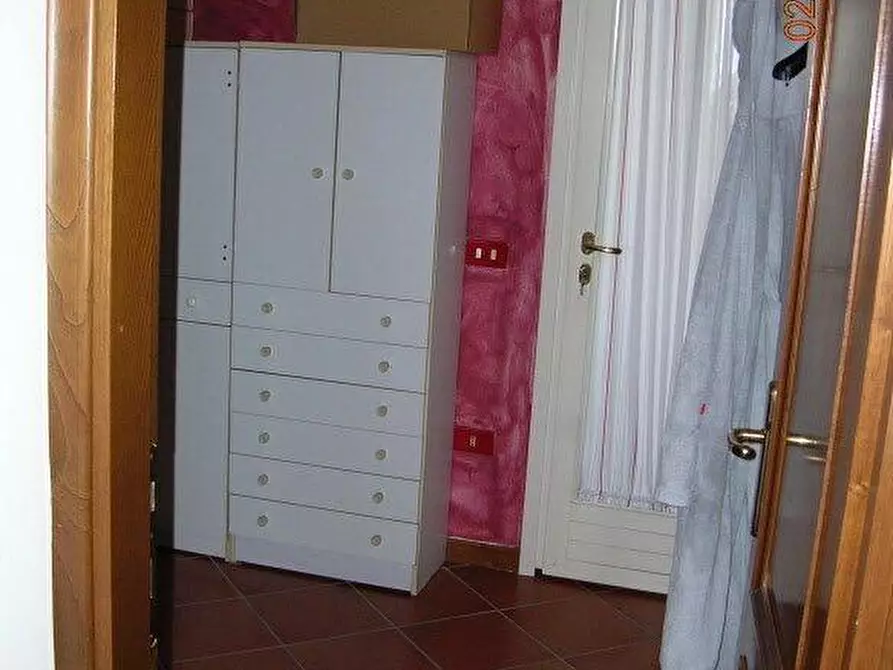 Immagine 19 di Appartamento in vendita  a Lucca