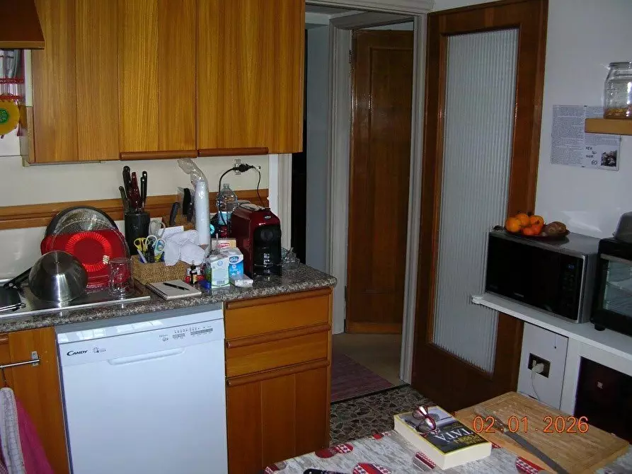 Immagine 4 di Appartamento in vendita  a Lucca