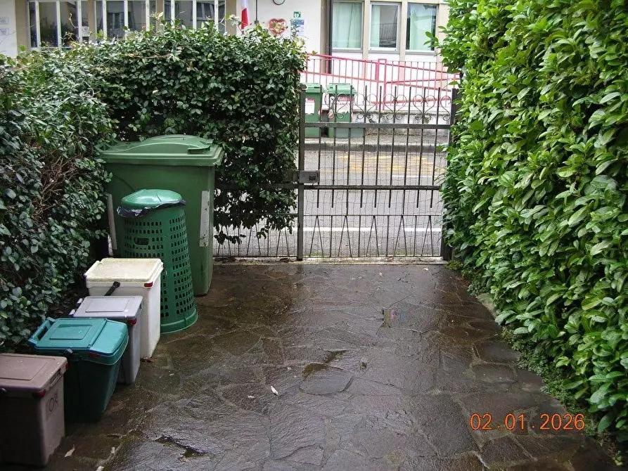 Immagine 22 di Appartamento in vendita  a Lucca