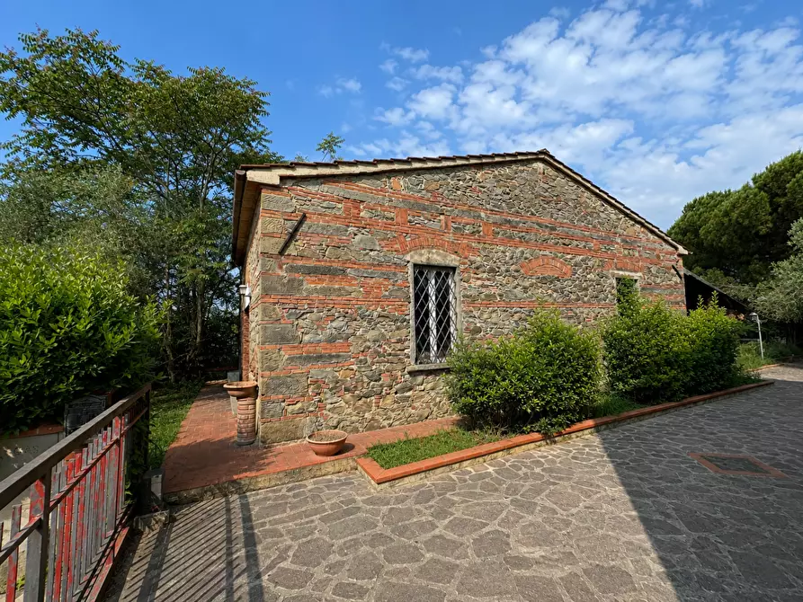 Immagine 23 di Casa semindipendente in vendita  a Larciano