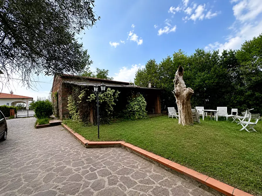 Immagine 22 di Casa semindipendente in vendita  a Larciano
