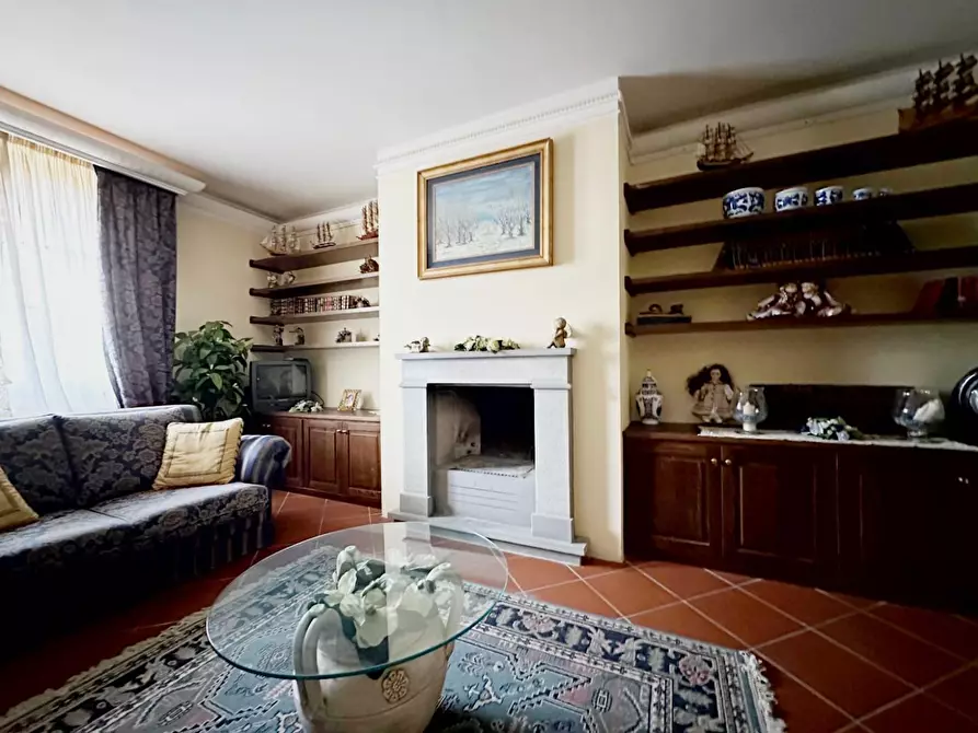Immagine 2 di Casa semindipendente in vendita  a Larciano