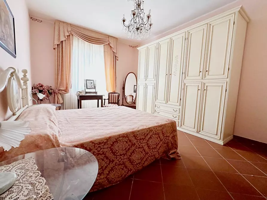 Immagine 15 di Casa semindipendente in vendita  a Larciano