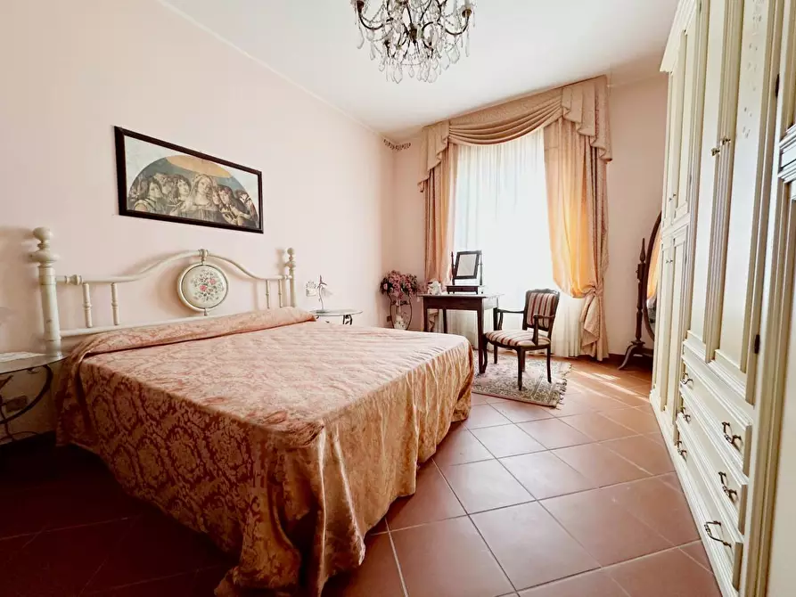 Immagine 14 di Casa semindipendente in vendita  a Larciano