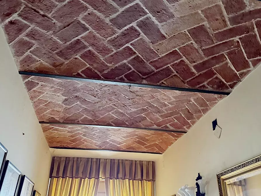 Immagine 10 di Casa semindipendente in vendita  a Larciano