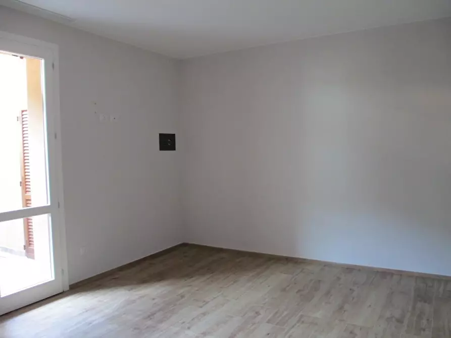 Immagine 9 di Appartamento in vendita  a Vicopisano