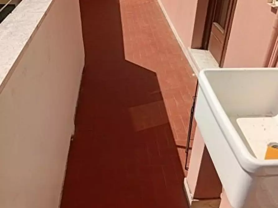 Immagine 1 di Appartamento in vendita  a Massa