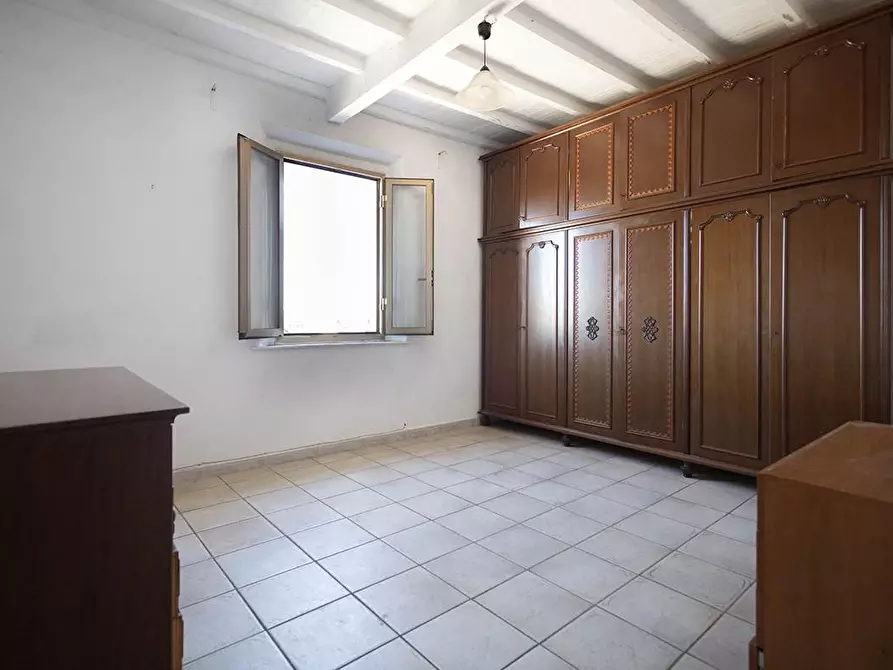 Immagine 16 di Casa colonica in vendita  a Santa Maria A Monte