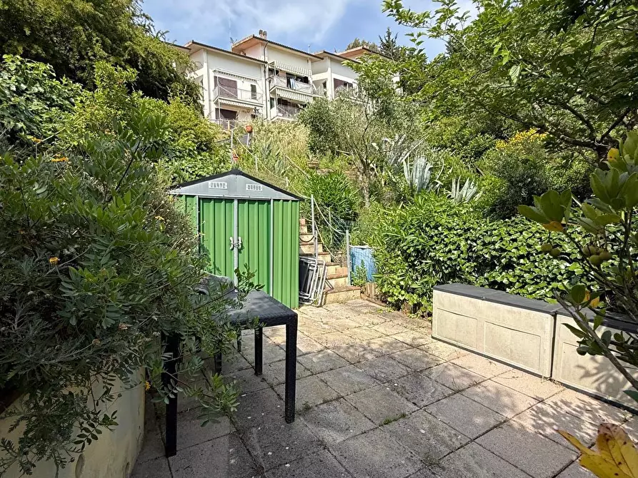 Immagine 31 di Appartamento in vendita  a Rosignano Marittimo