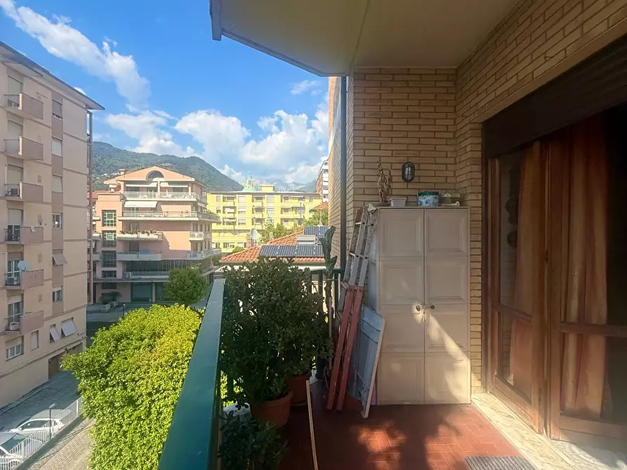 Immagine 8 di Appartamento in vendita  a Massa