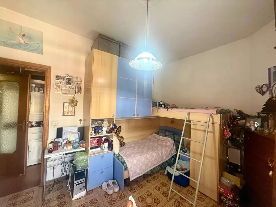 Immagine 14 di Appartamento in vendita  a Massa