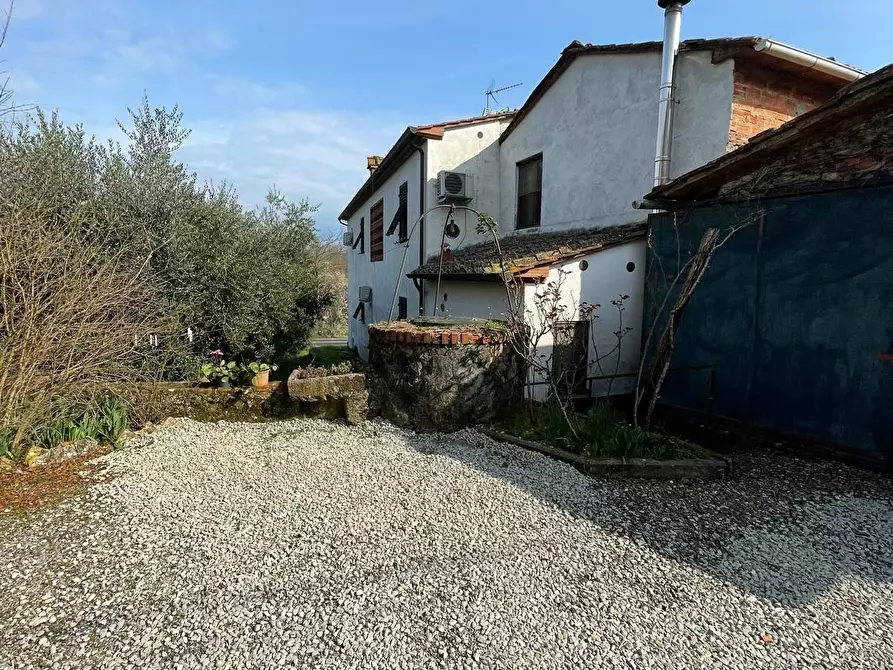 Immagine 45 di Casa semindipendente in vendita  a Capannori