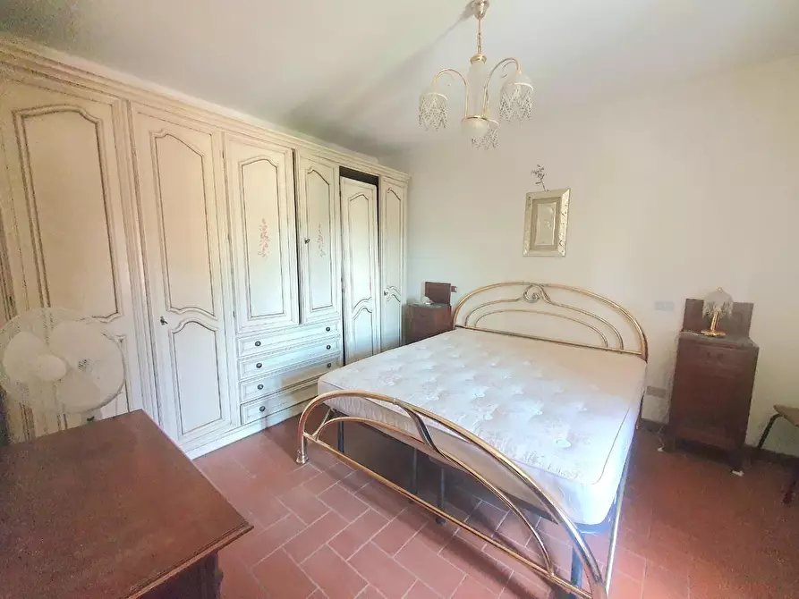 Immagine 15 di Casa semindipendente in vendita  a Capannori