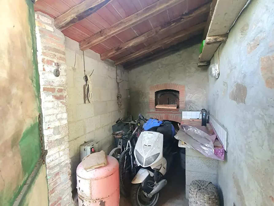 Immagine 11 di Casa semindipendente in vendita  a Capannori