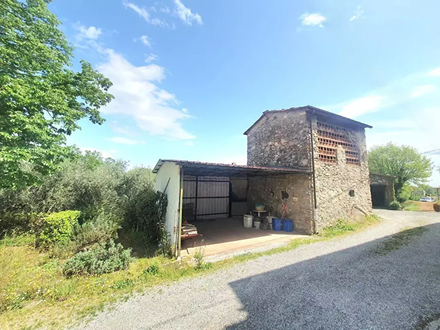Immagine 26 di Casa semindipendente in vendita  a Capannori
