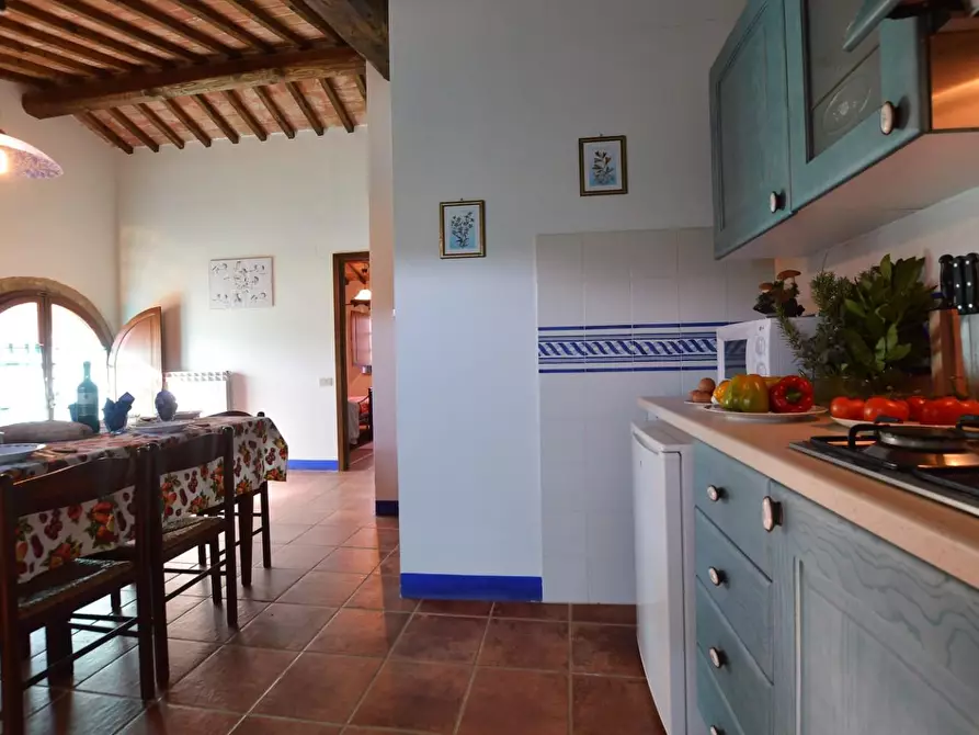 Immagine 9 di Casa colonica in vendita  a Casole D'elsa