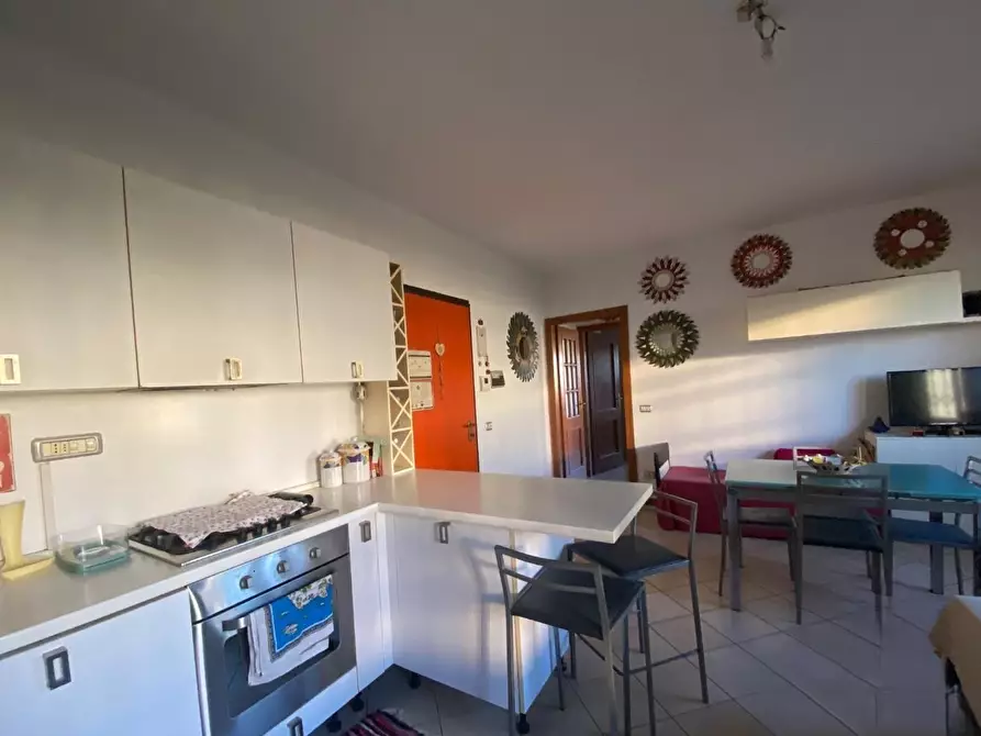 Immagine 2 di Appartamento in vendita  a Pisa