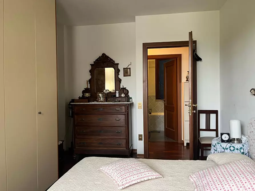Immagine 27 di Casa trifamiliare in vendita  a San Giuliano Terme
