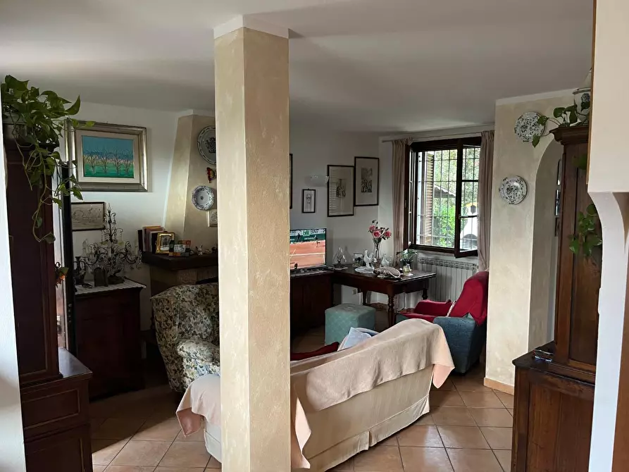 Immagine 8 di Casa trifamiliare in vendita  a San Giuliano Terme