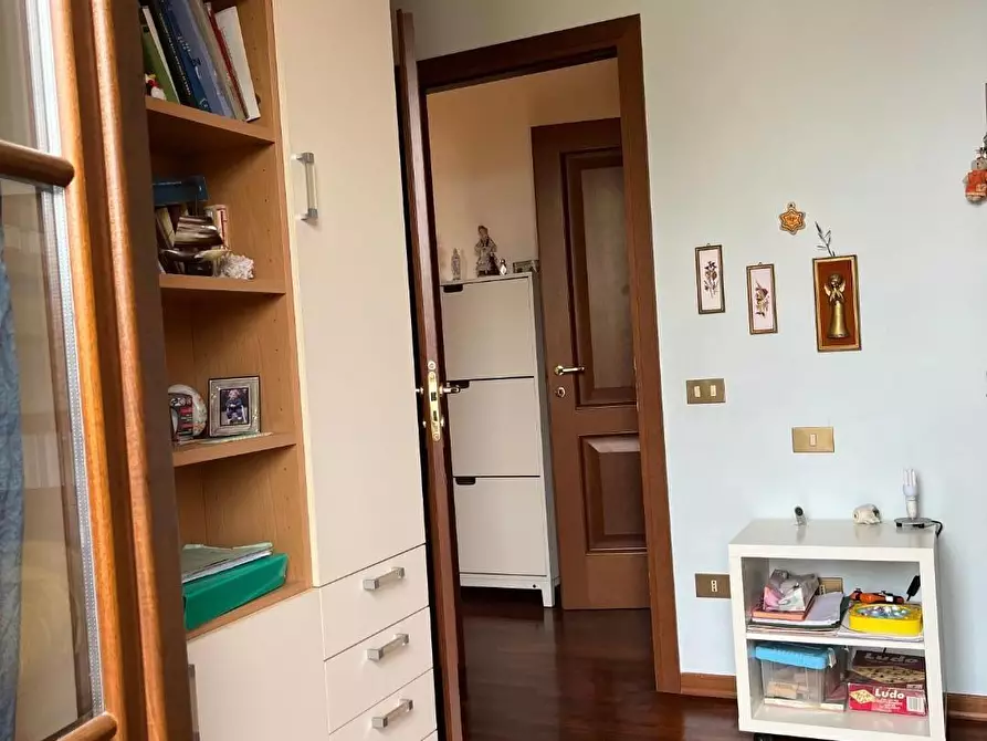 Immagine 19 di Casa trifamiliare in vendita  a San Giuliano Terme