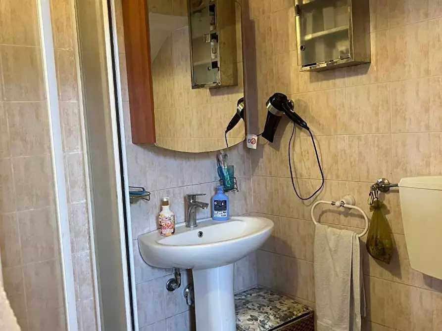 Immagine 15 di Casa trifamiliare in vendita  a San Giuliano Terme