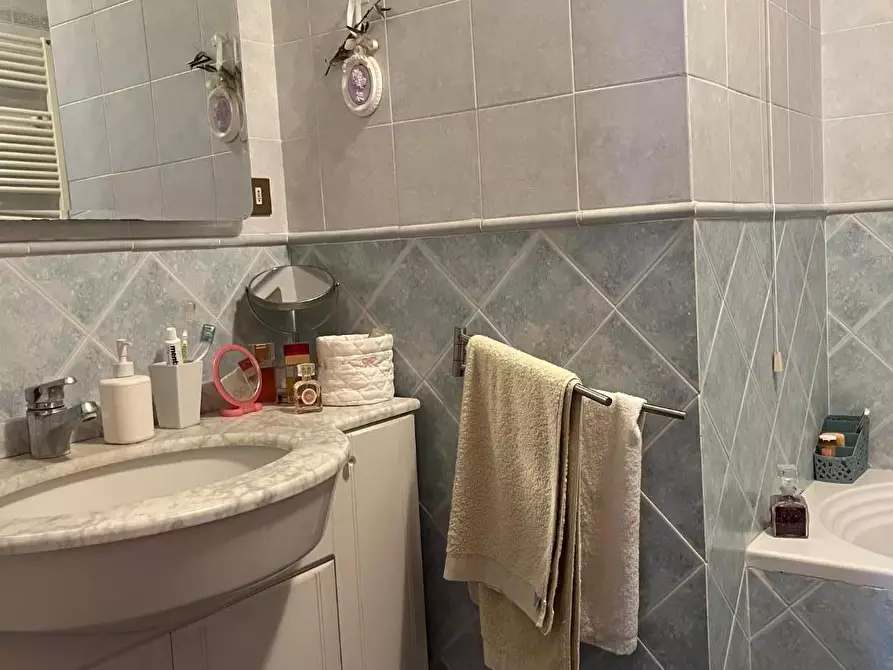 Immagine 26 di Casa trifamiliare in vendita  a San Giuliano Terme