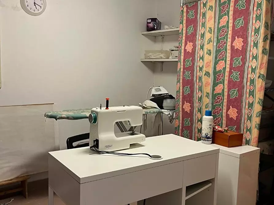 Immagine 29 di Casa trifamiliare in vendita  a San Giuliano Terme