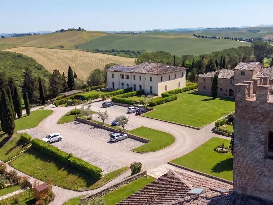 Immagine 9 di Villetta a schiera in vendita  a Siena